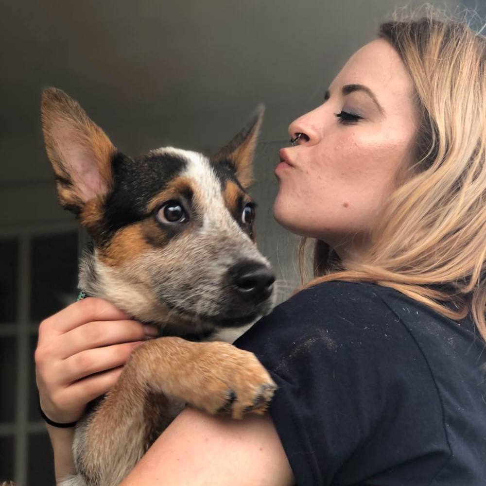 Meet your Posher, Sara elizabeth